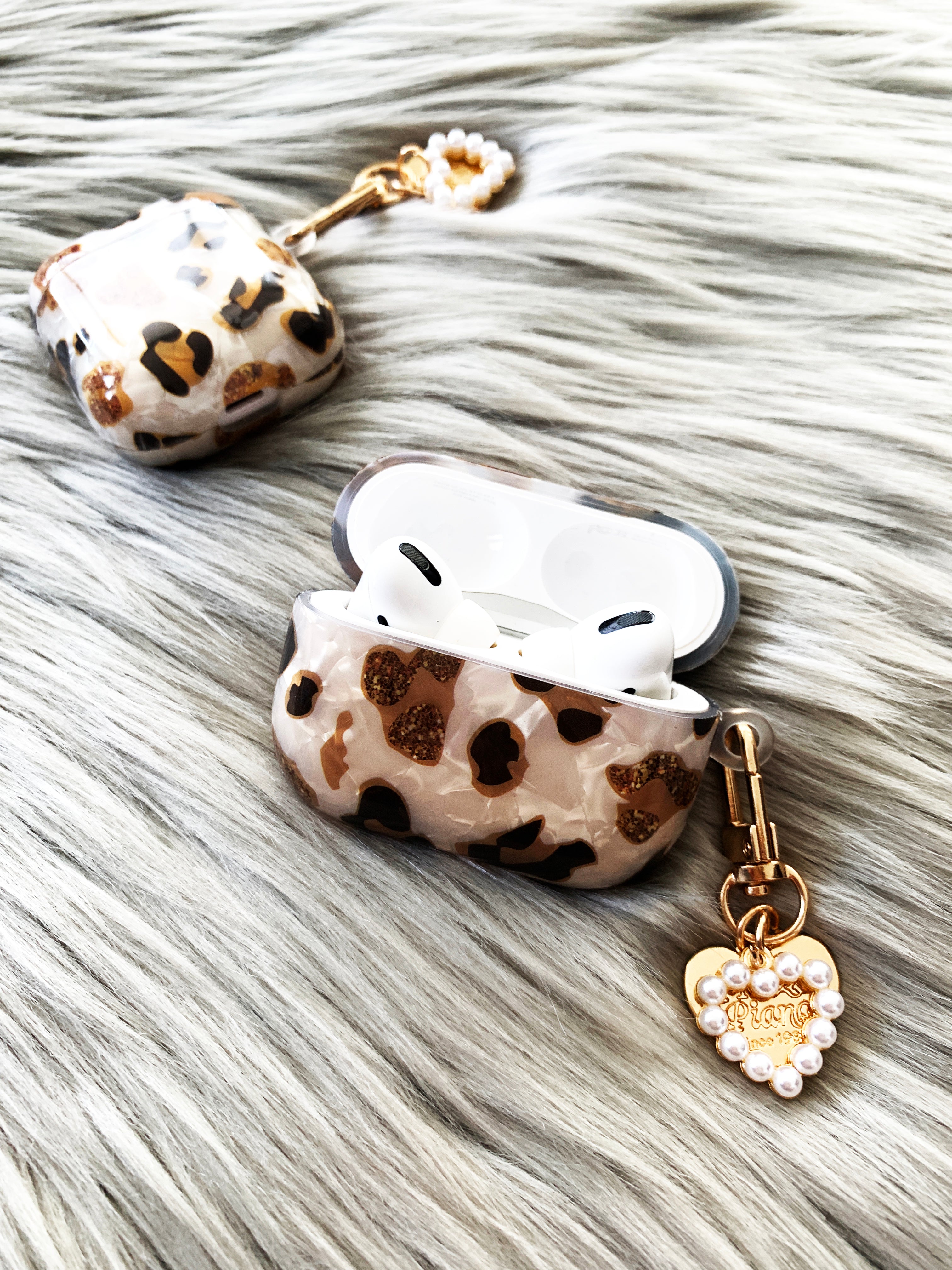 Open AirPods Pro Lid of Leopard Pearl AirPods Case with Pearl Heart Keychain - KokoLoveCo - AirPods Case